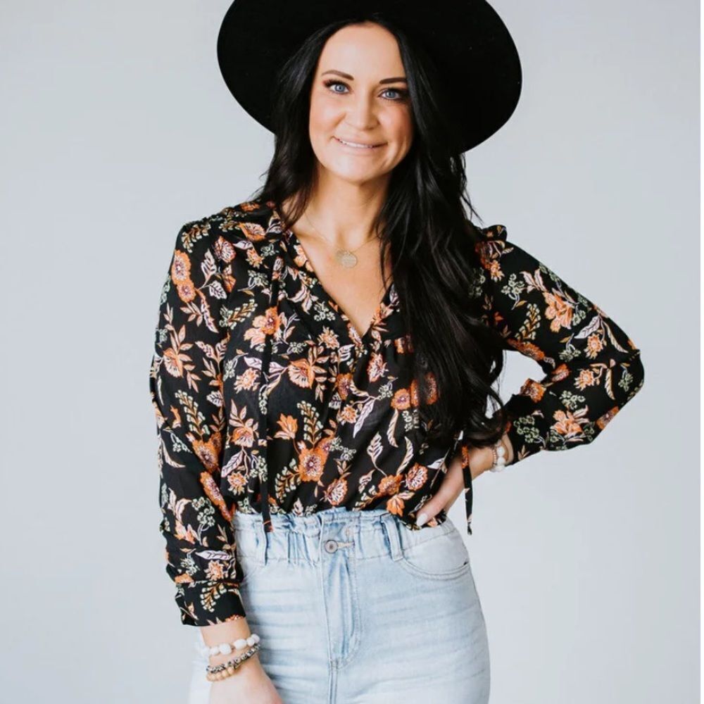 LAURIEBELLES Veronika Floral Print Top Black Multi M Nwt‎